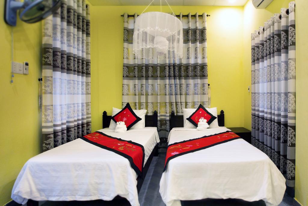 Plum Tree Homestay Hoi An Exterior photo
