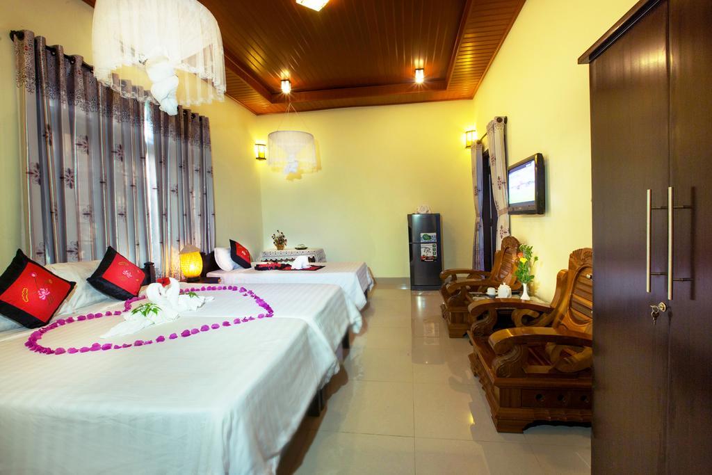 Plum Tree Homestay Hoi An Exterior photo